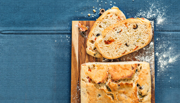 Olive and Sundried Tomato "No Knead" Bread